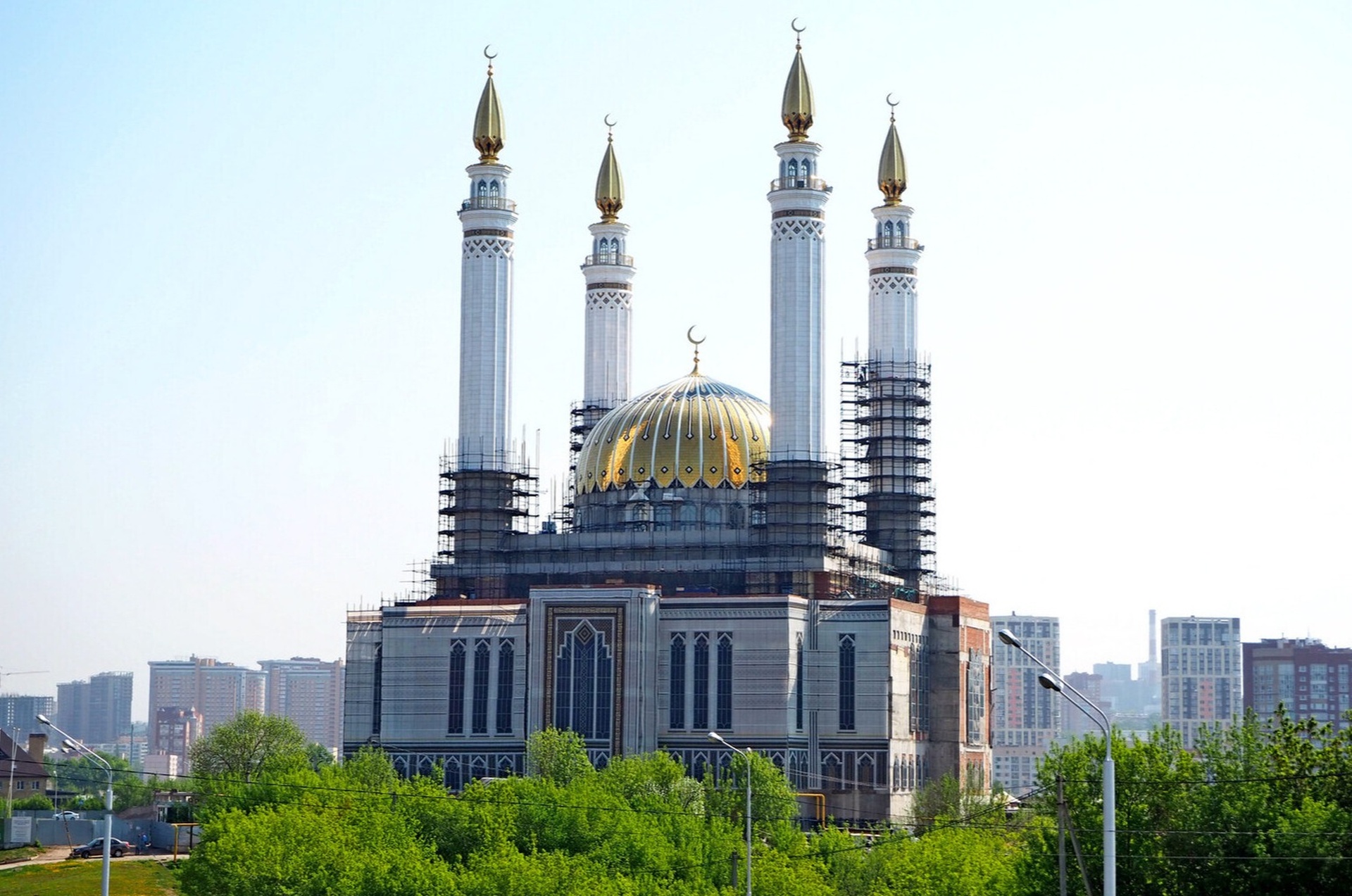 Какое будет лето 2024 года в башкирии. Уфимская мечеть ар Рахим. Новая мечеть в Уфе на проспекте Салавата Юлаева. Мечеть Аль Рахим в Уфе. Мечеть в Уфе строится.